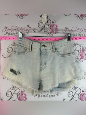 H&M shorts jeans mini booty white Light Blue Wash Distressed Denim Shorts